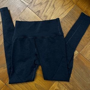 Alphalete revival leggings size M